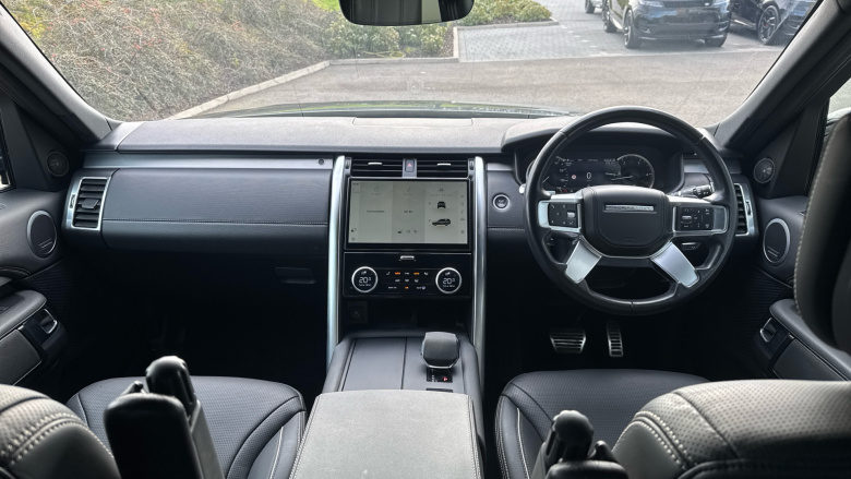 Land Rover Discovery 3.0 D300 R-Dynamic HSE 5dr Auto Diesel Station Wagon